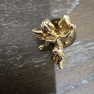 Angel pin